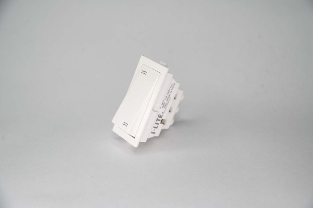 10AMP 2WAY SWITCH PIANO